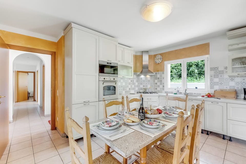 Kitchen and dining area