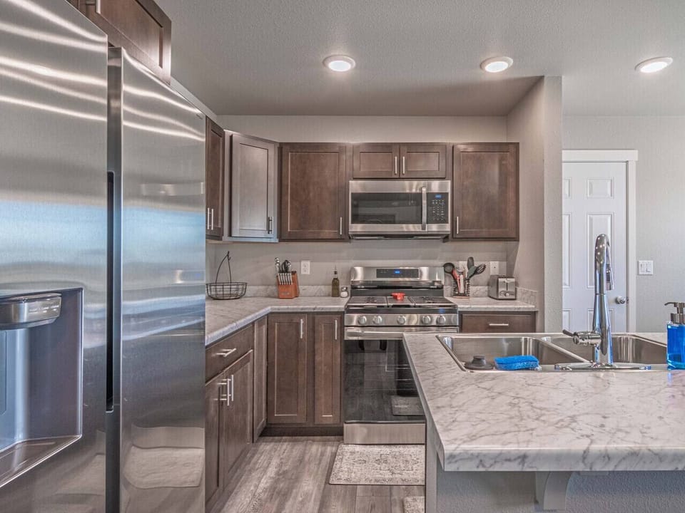 Spacious, fully equipped kitchen—everything you need to cook up your favorite meals while on vacation!