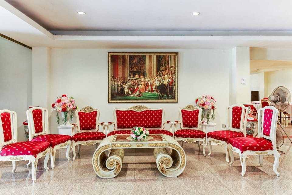 Entrance / Reception