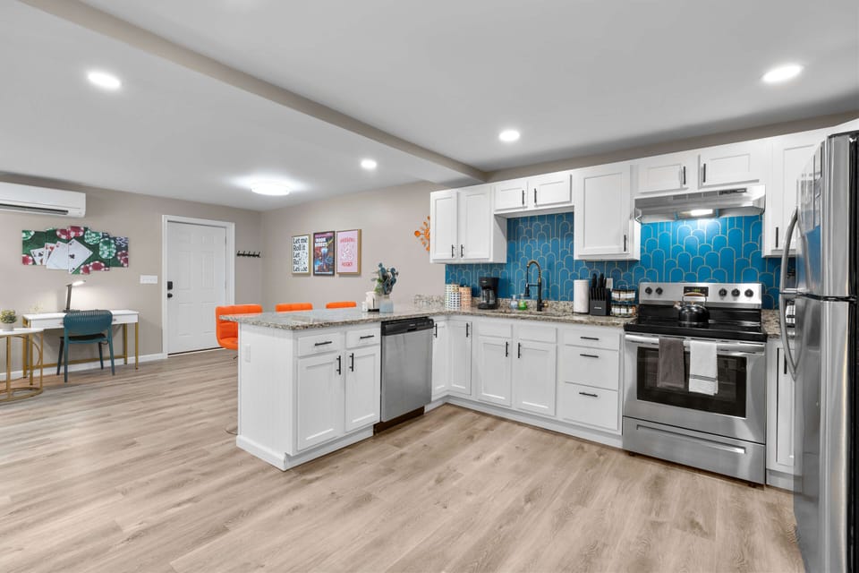 Fully stocked updated kitchen will all the essentials for cooking. 
