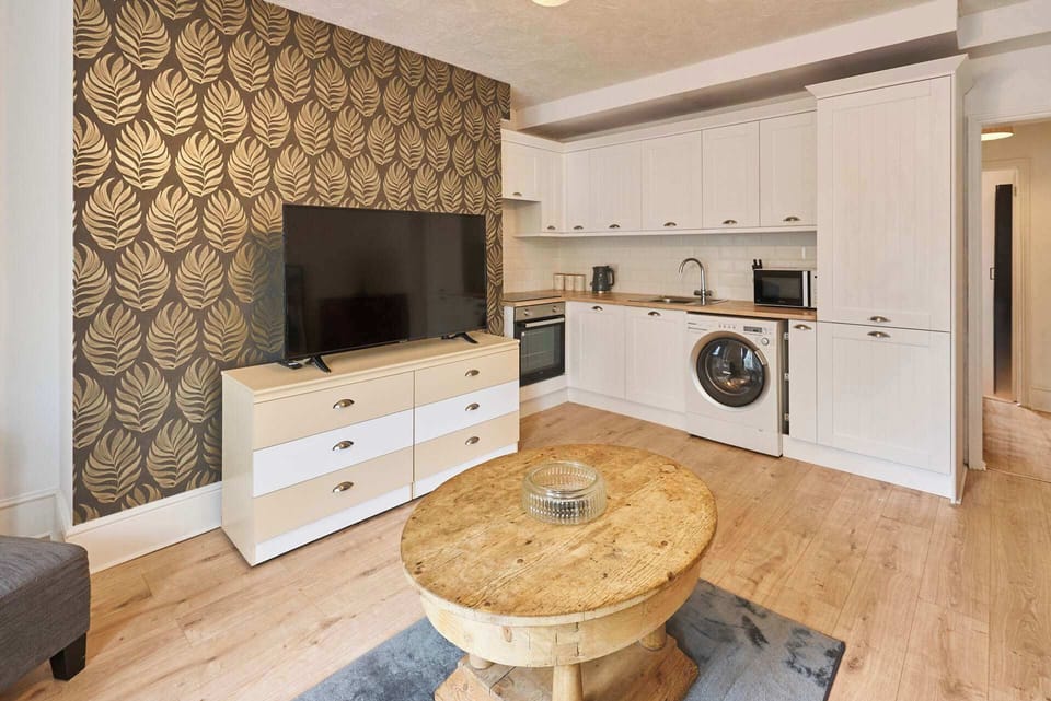 Grand Parade Apartment, Brighton and Hove - Host & Stay