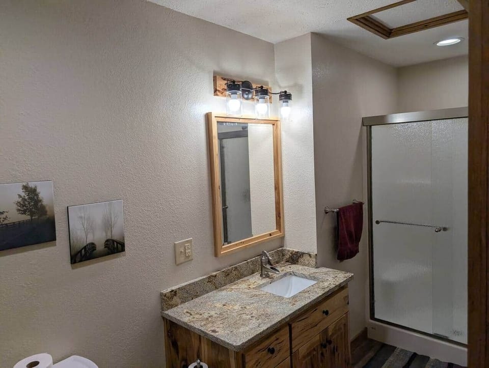 Bathroom with stand up shower 