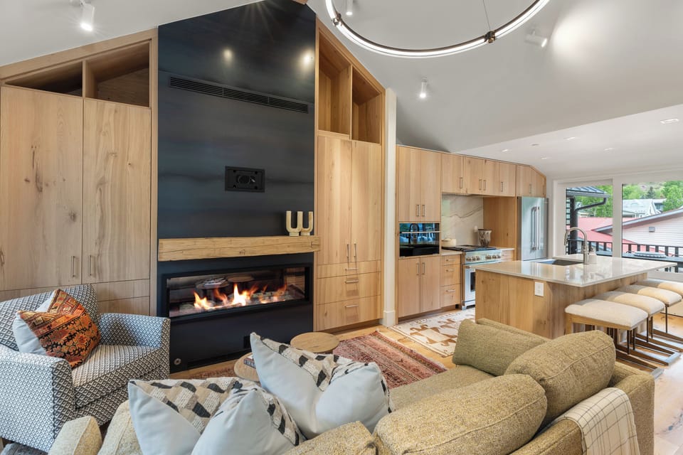 1.001-living-room-mears-b-telluride (11)
