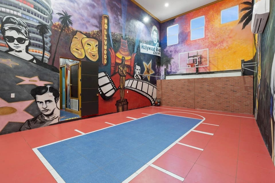 Sport court