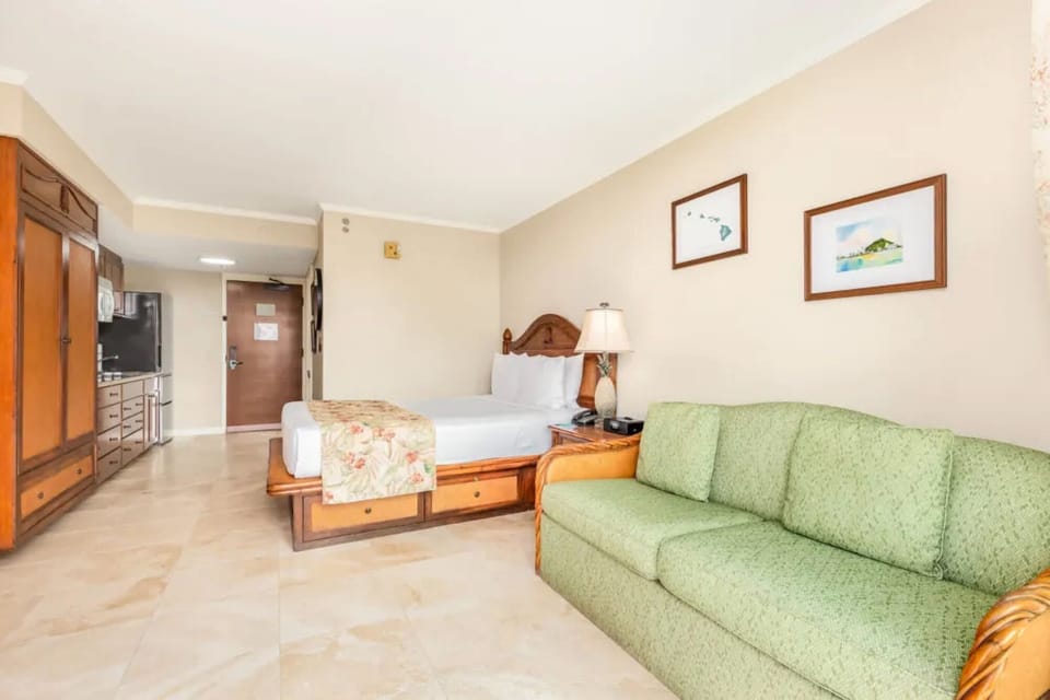 Arrive and settle in with open space and easy storage.