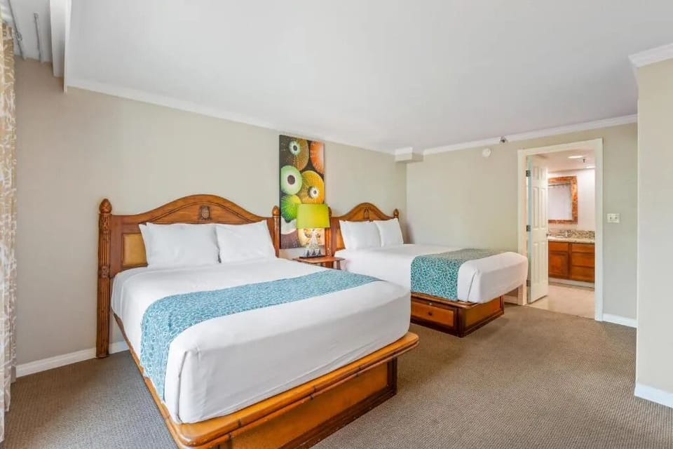 Comfortable Unit with Two Queen size beds