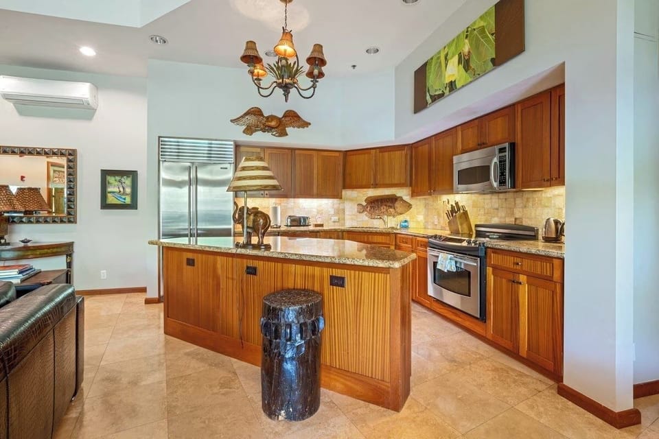 Cook with ease in the fully equipped kitchen and island.