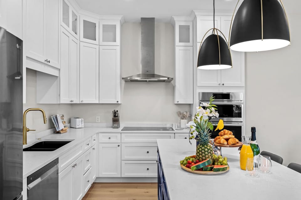 Updated & modern appliances