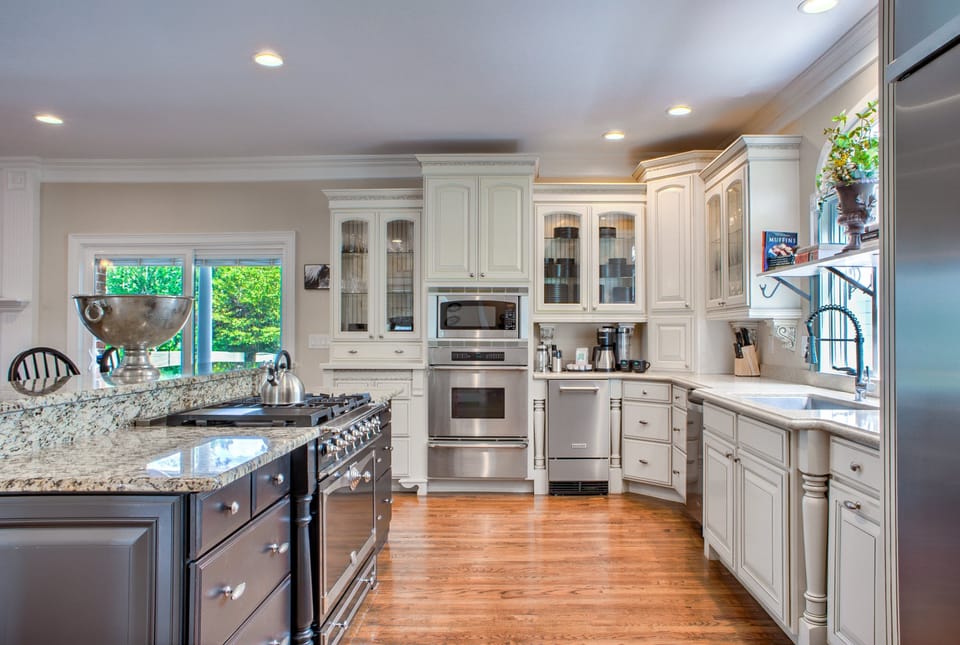 Electric Wall Oven & Ice Machine
