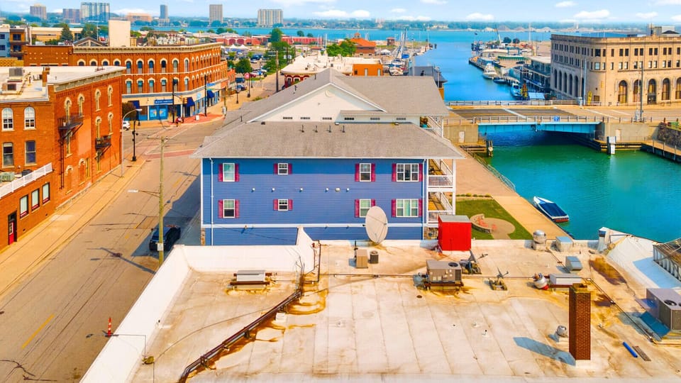 Steps from the bridge, with waterfront strolls and city energy in every direction.