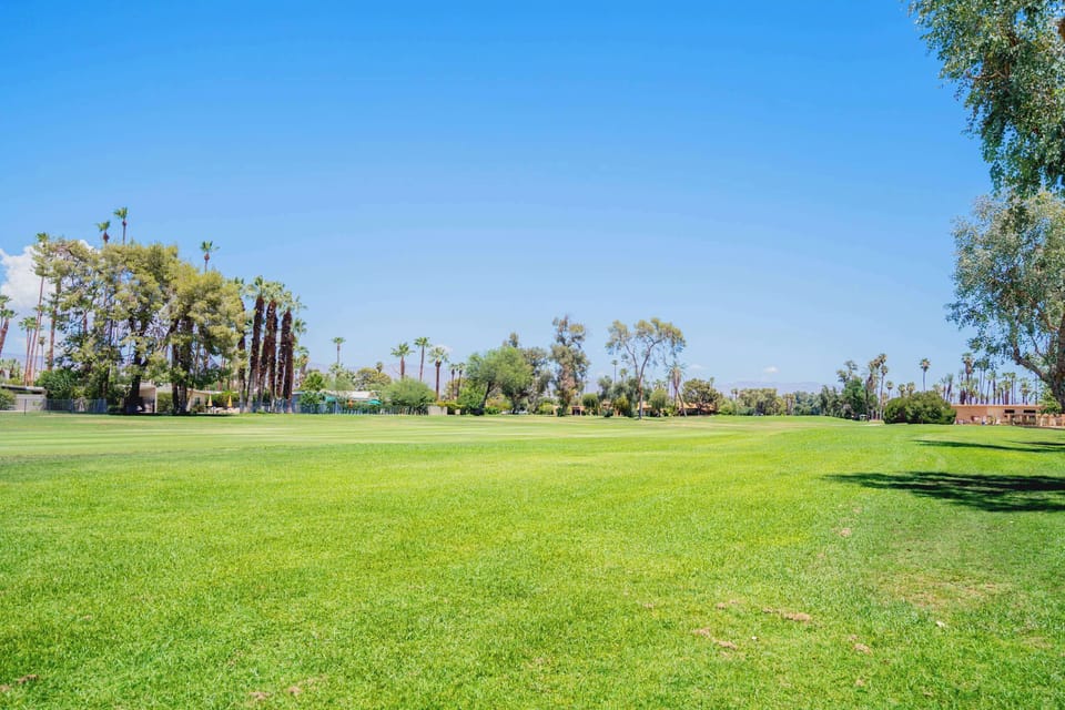 Swing your club at Tahquitz Creek Golf Course, a golfer's dream! Experience two championship 18-hole courses nestled in stunning landscapes. Each swing offers breathtaking views of the San Jacinto Mountains, turning your game into a visual delight!