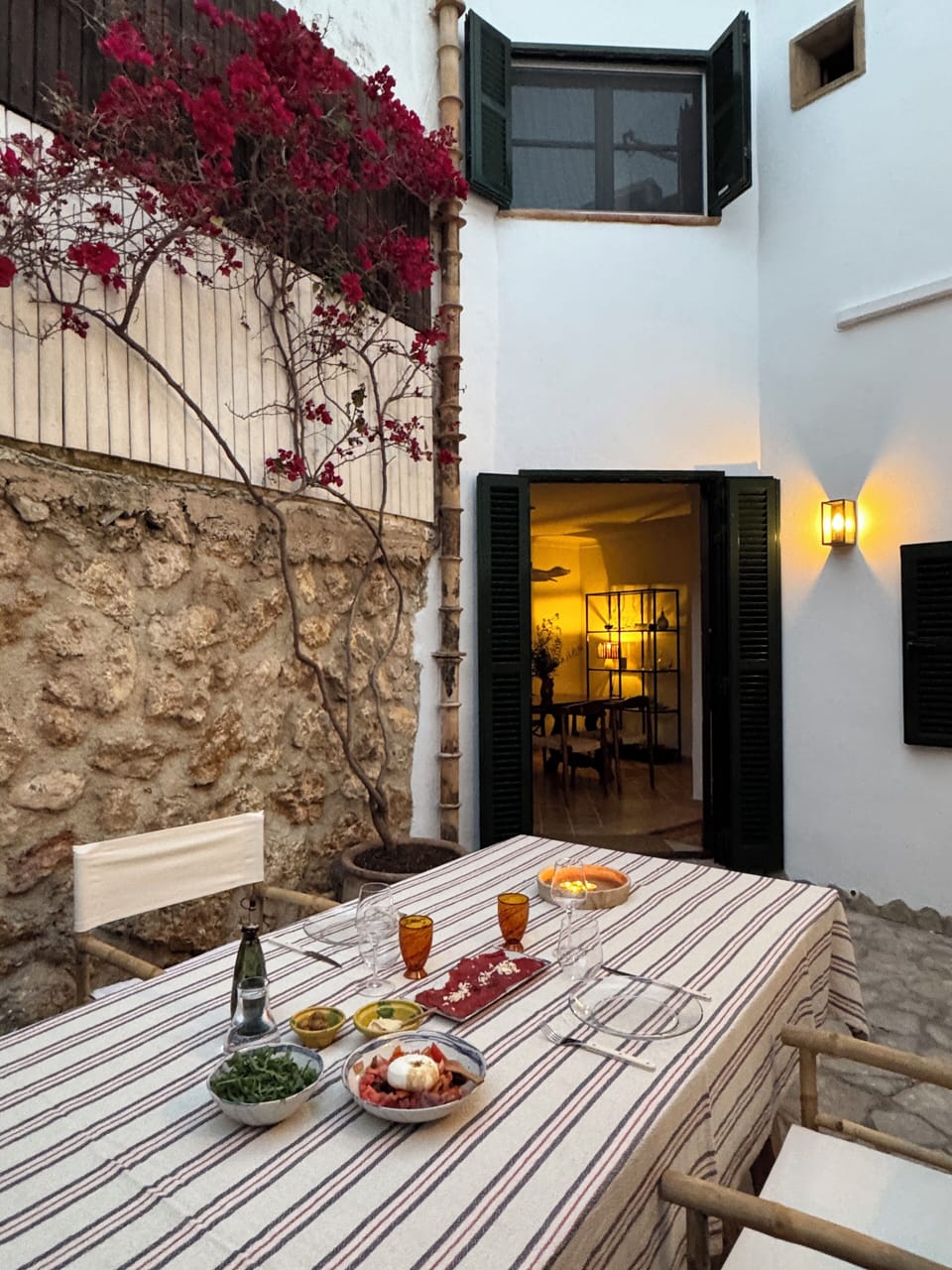 Outdoor dining