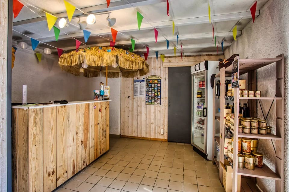 Gift shop