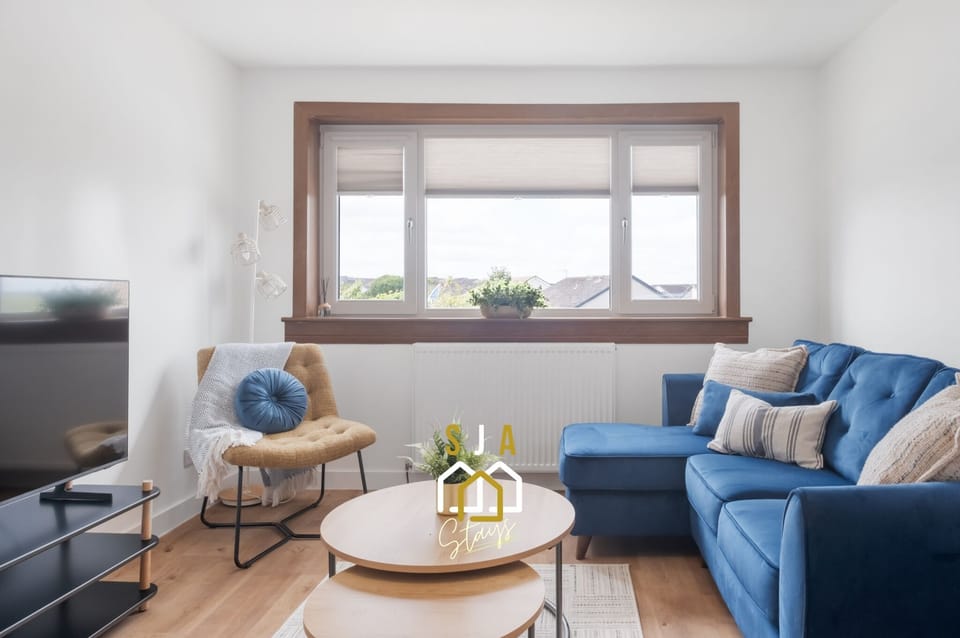Living Room / Lounge