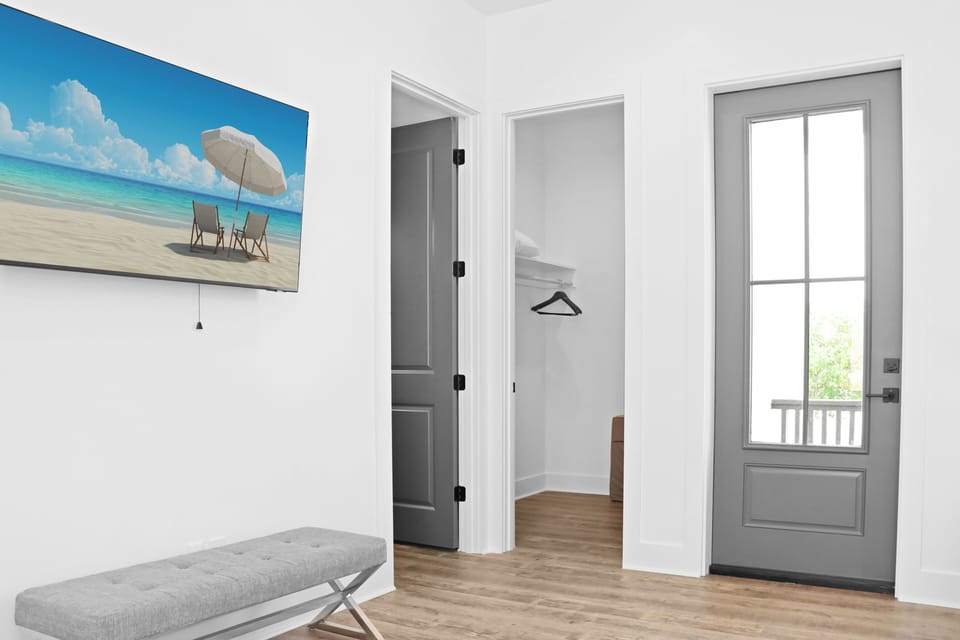 Bedroom 1 - TV and Deck