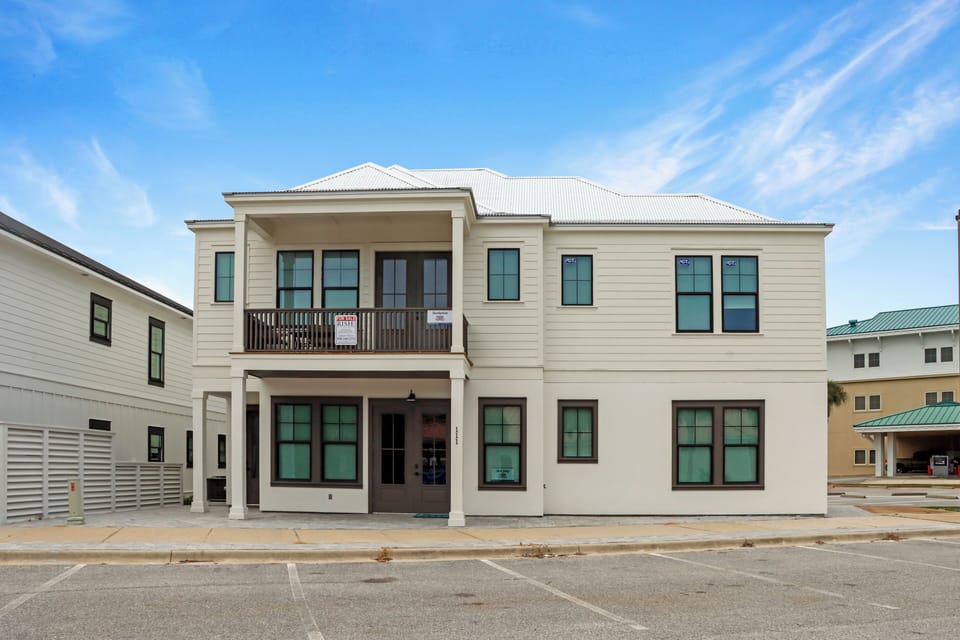 Building Exterior - Manhattan on Top, Mint Julep on the Bottom