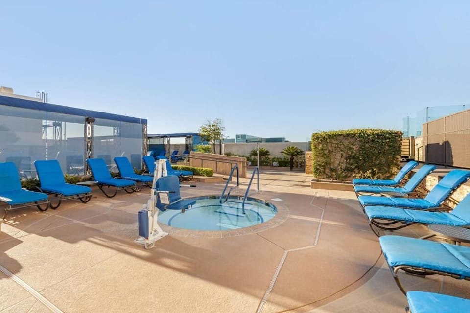 hot tub