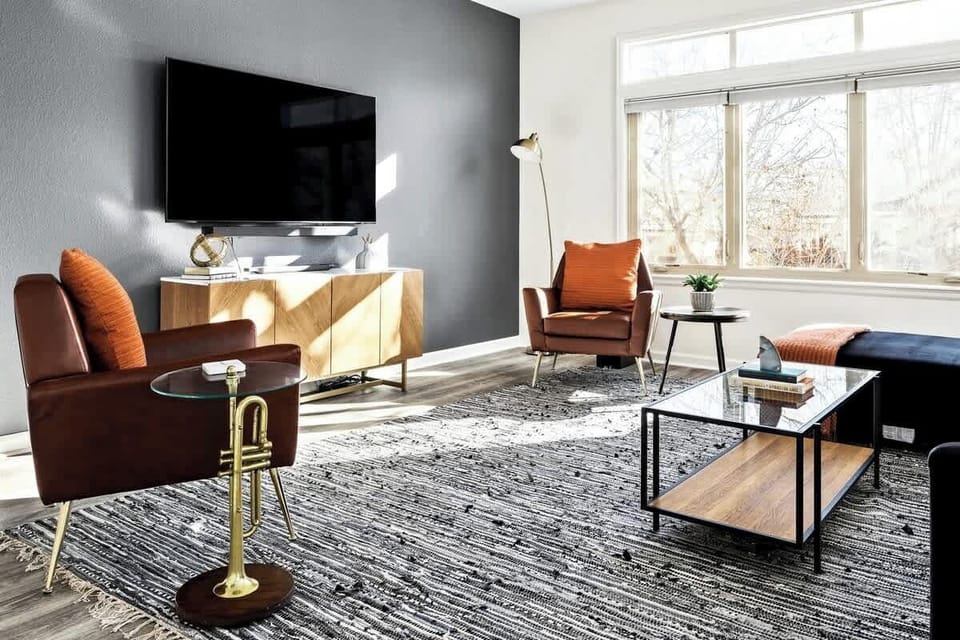 Living area with cozy leather armchairs