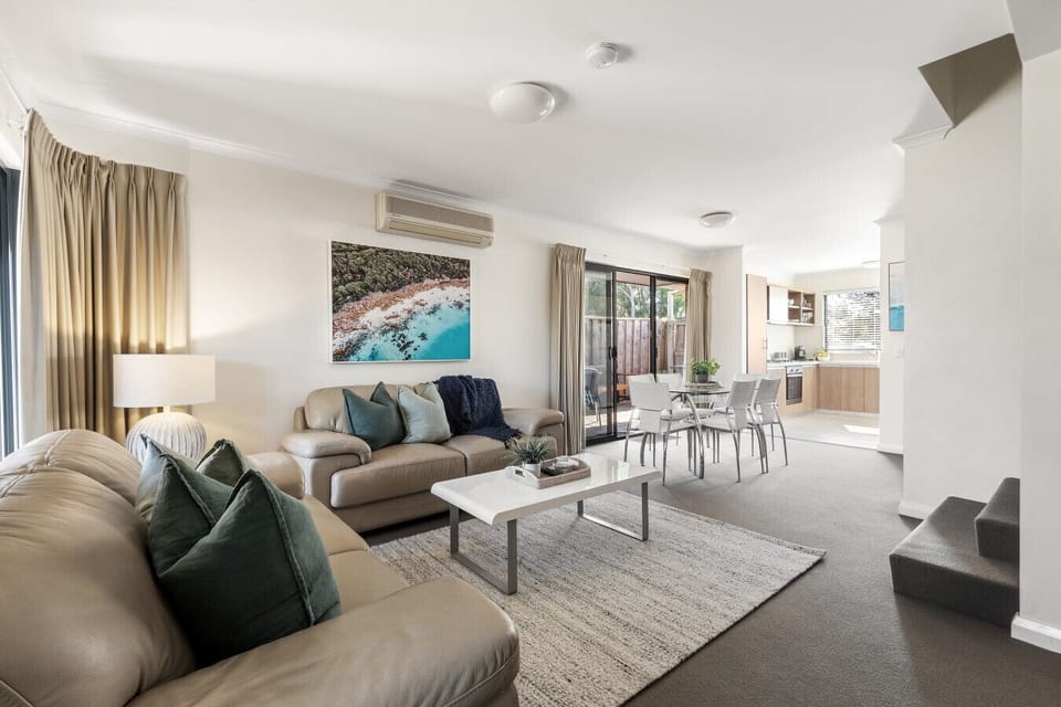 Living room and Reverse-cycle Air-conditioning