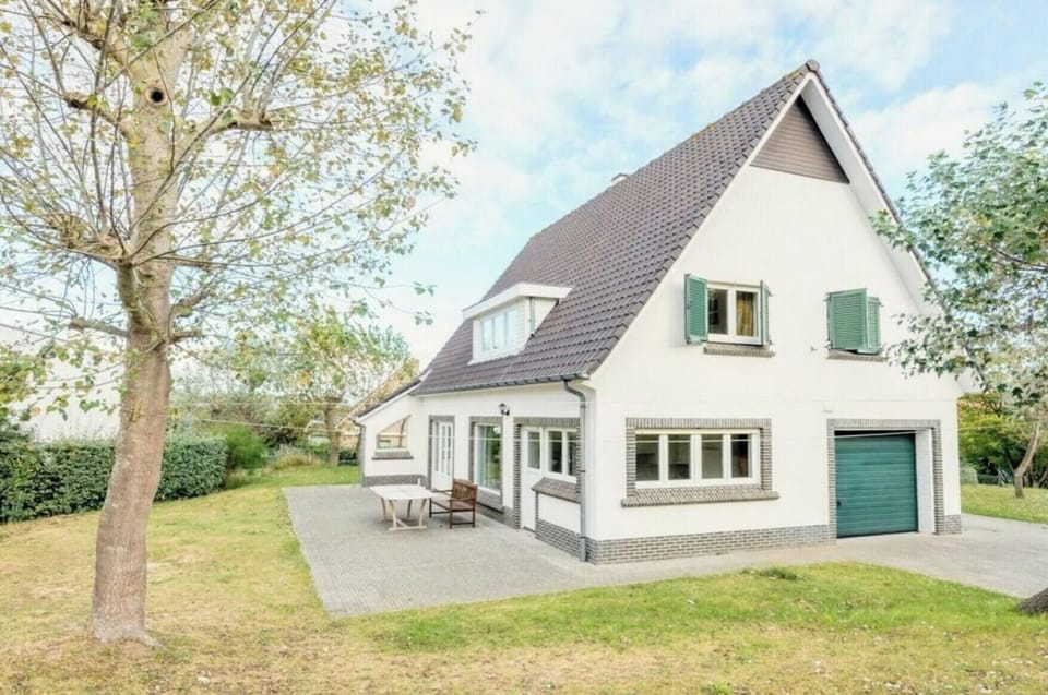 Holiday Home Exterior [summer]