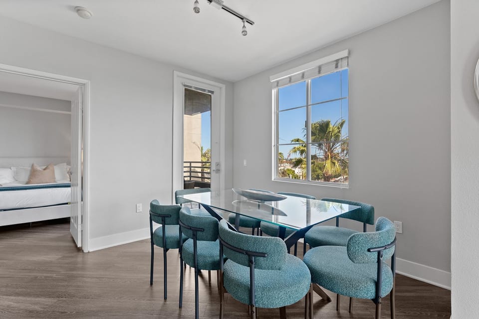 The unit offers perfect blend of comfort & modern design for your upcoming stay