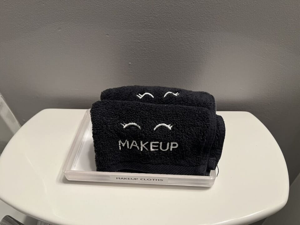 Makeup cloths in full bathroom