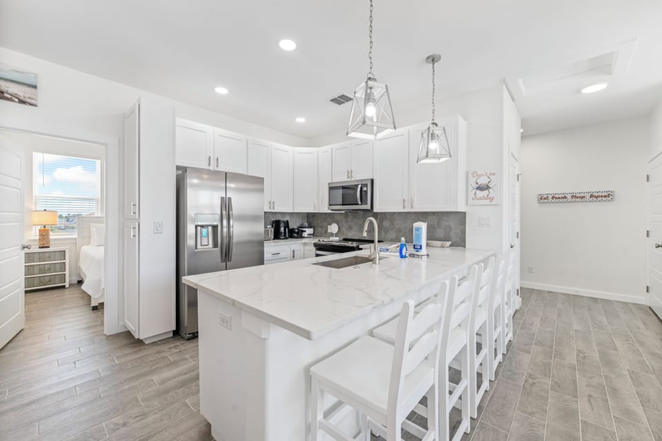 Spacious Kitchen & Dining Area- Perfect for Entertaining