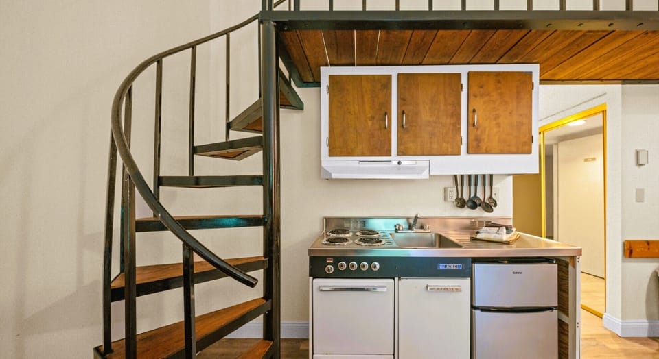 Kitchenette/Spiral Stairs