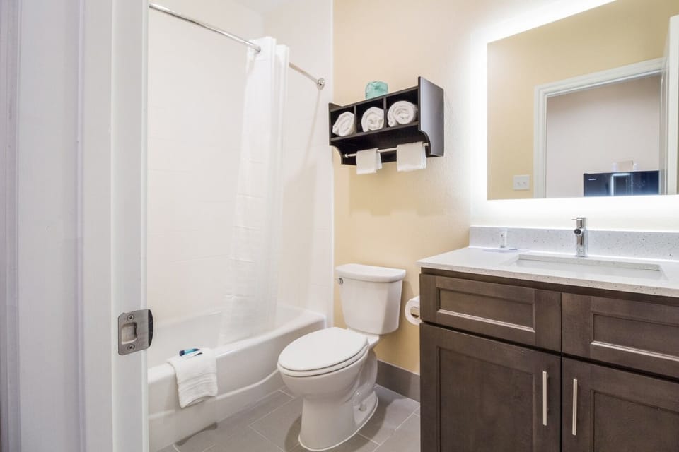 Rinse off in a clean, bright bath with fresh towels.