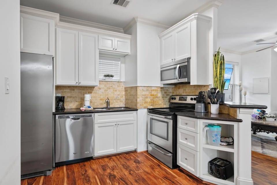 Fully equipped for all your needs while all on vacation.
