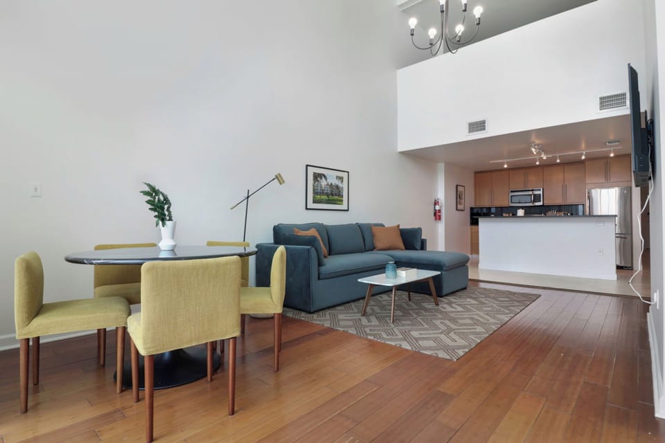 Dining area has seating for 5