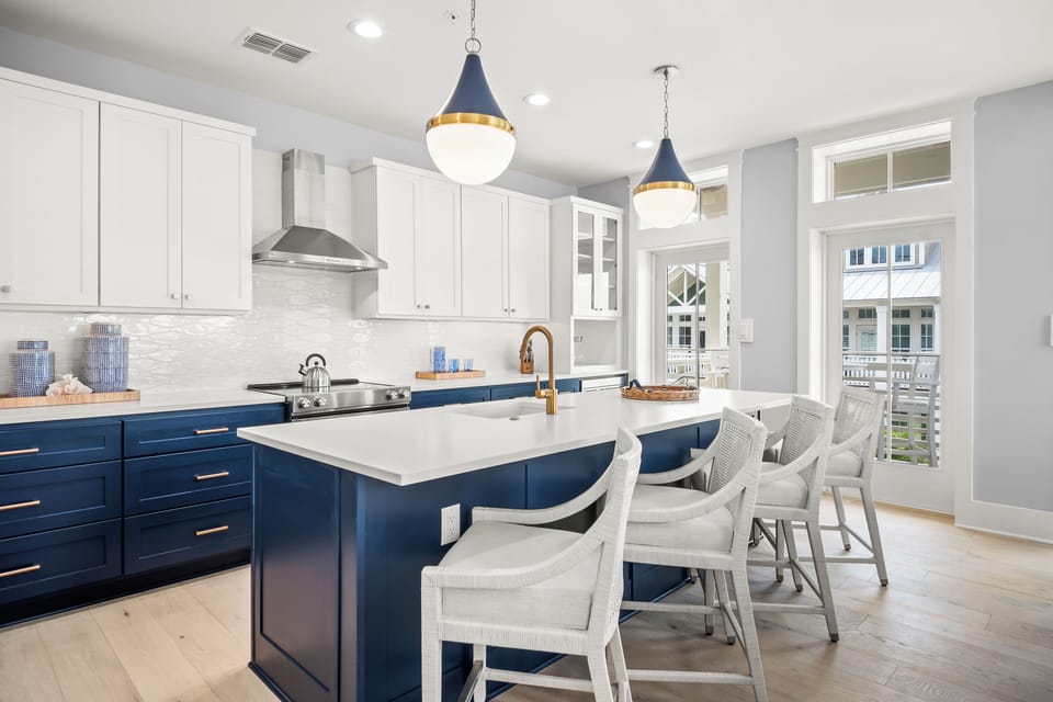 Kitchen, 1st Floor