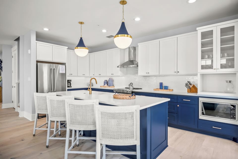 Kitchen, 1st Floor