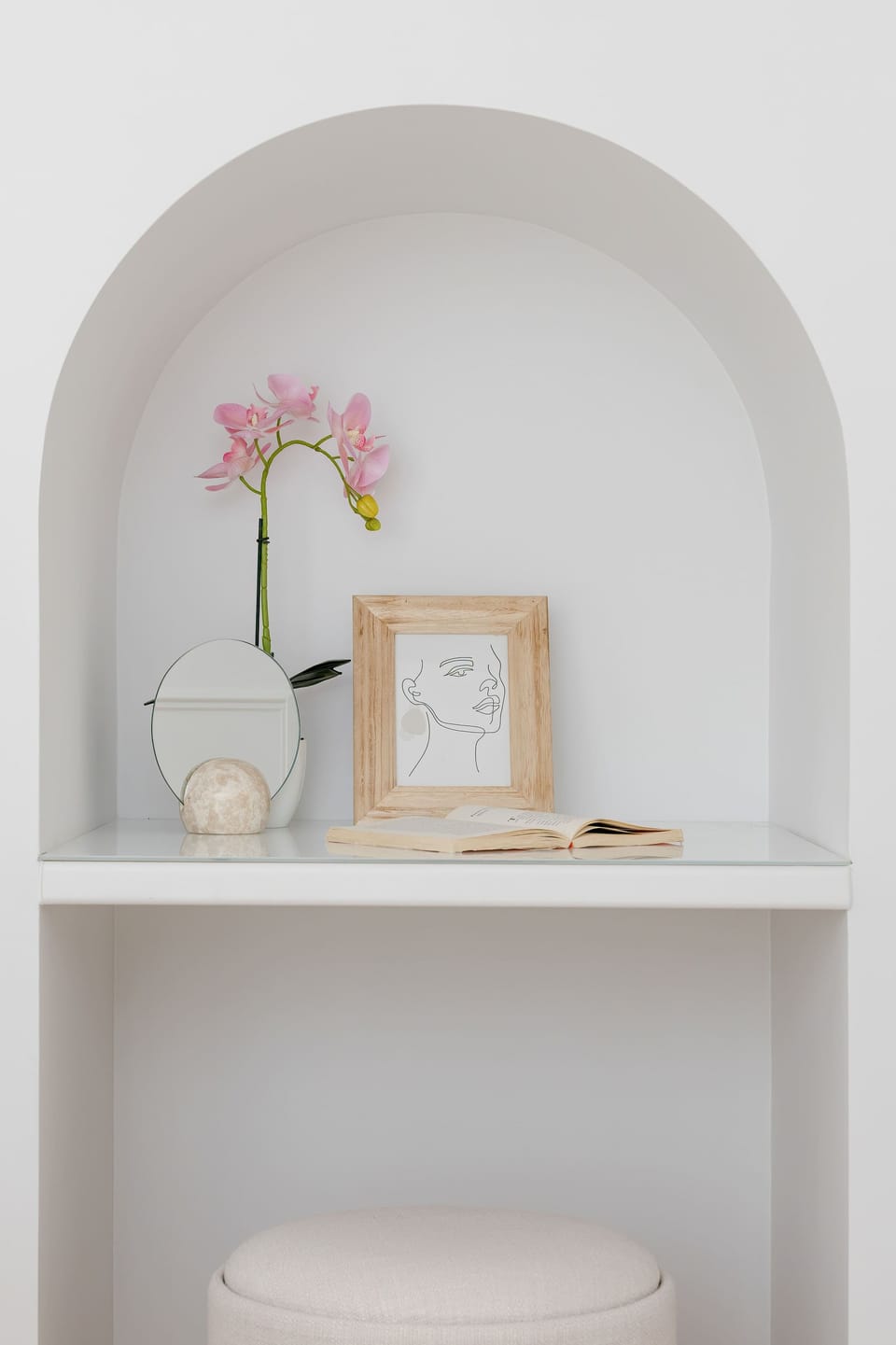 Decorative elements/shelves in the room.