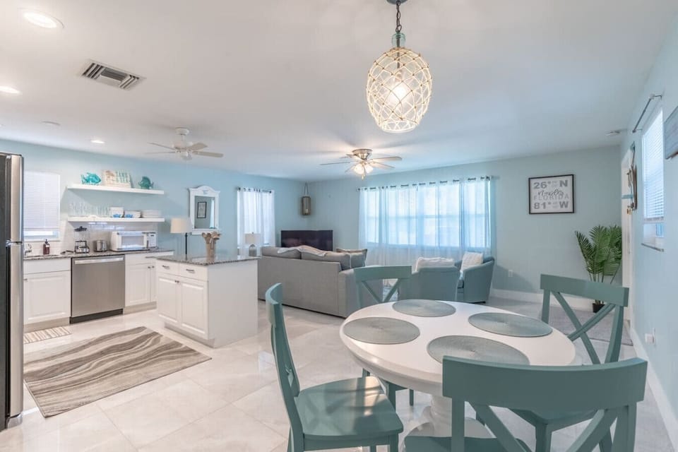 Cozy dining area ️ perfect for enjoying meals together in comfort 