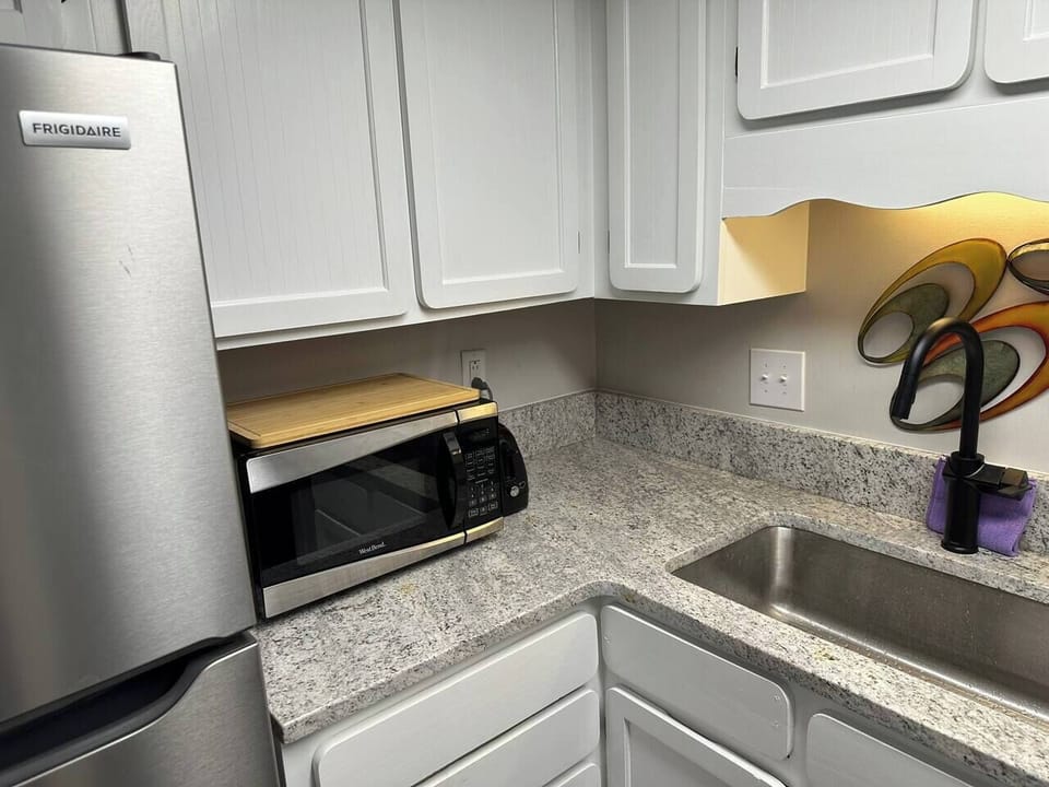 Kitchen (2)
