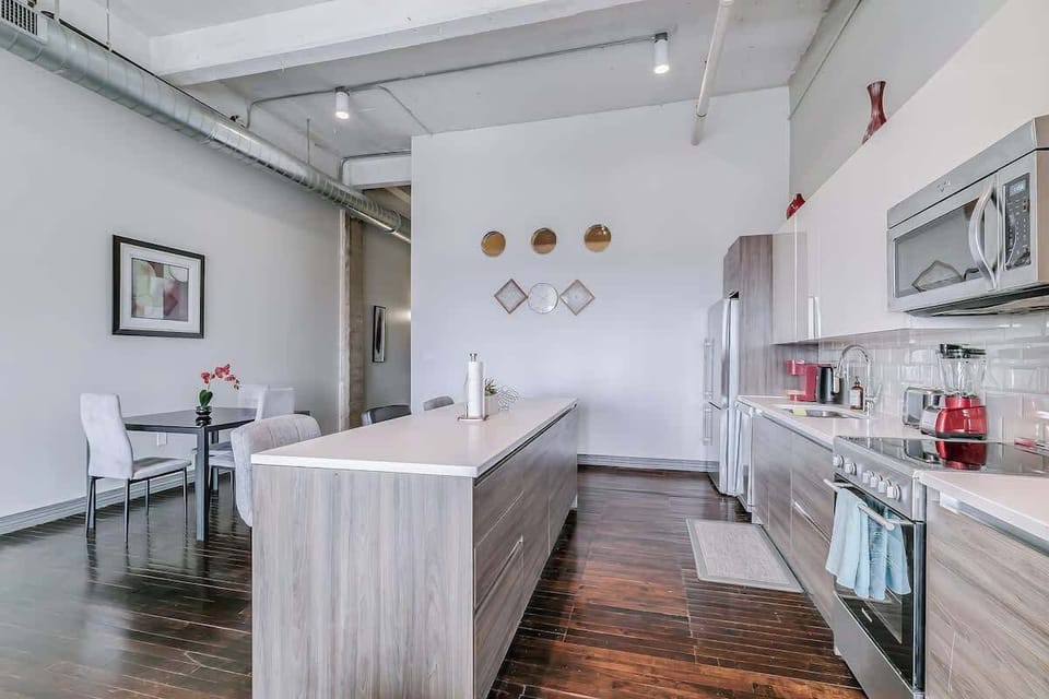 Sleek design with stainless appliances for your culinary adventures in Dallas!