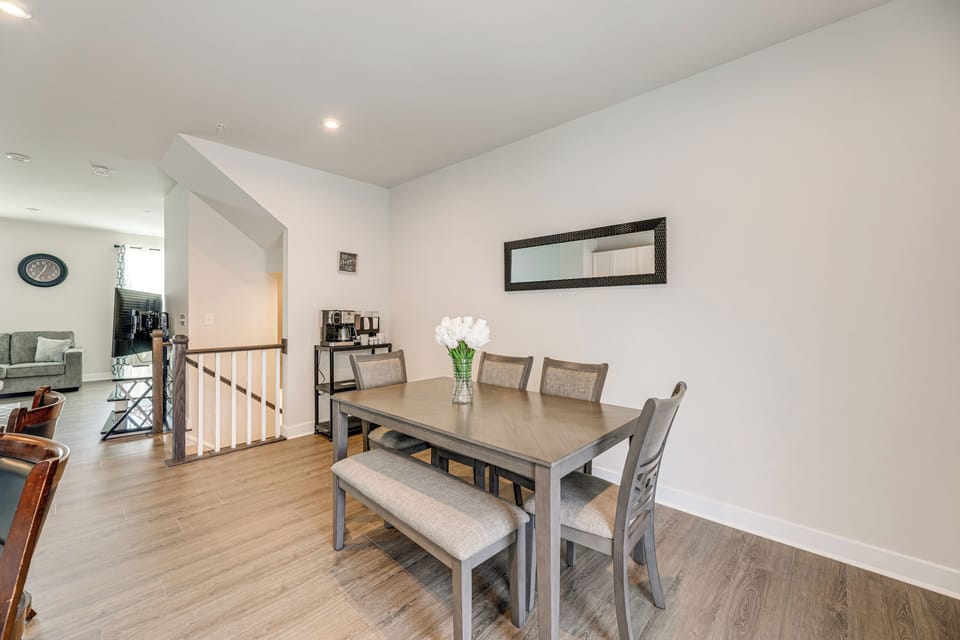 Dining Area | Main Floor