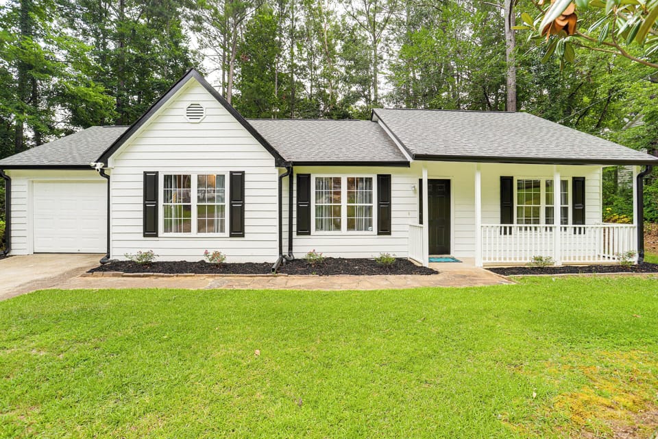 Woodstock Vacation Rental | 4BR | 2BA | 1,430 Sq Ft | Step-Free Entry