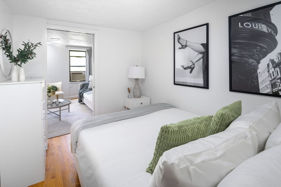 Sunny bedroom with direct access to a cozy living area