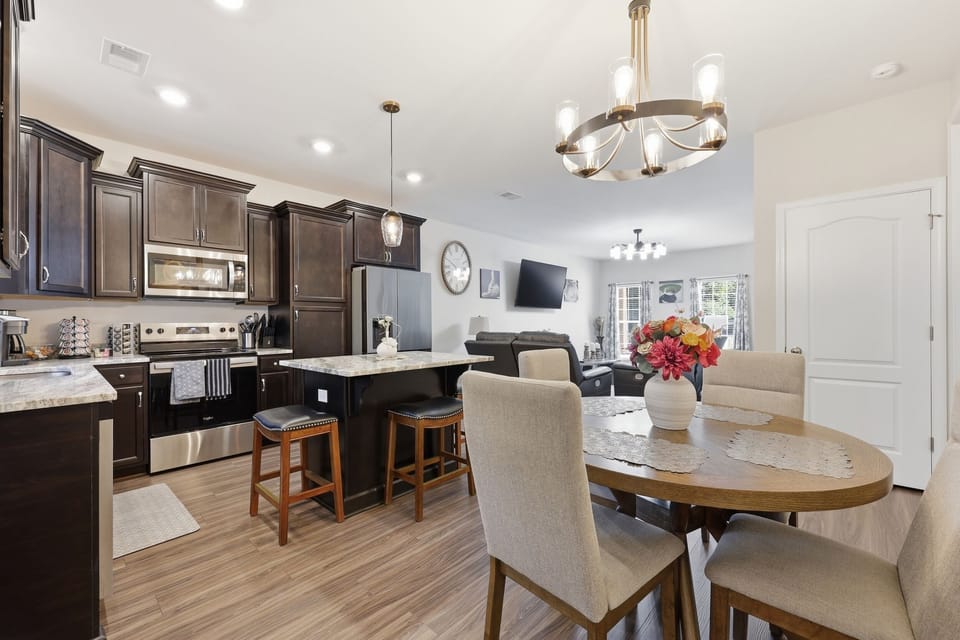Kitchen and dining area