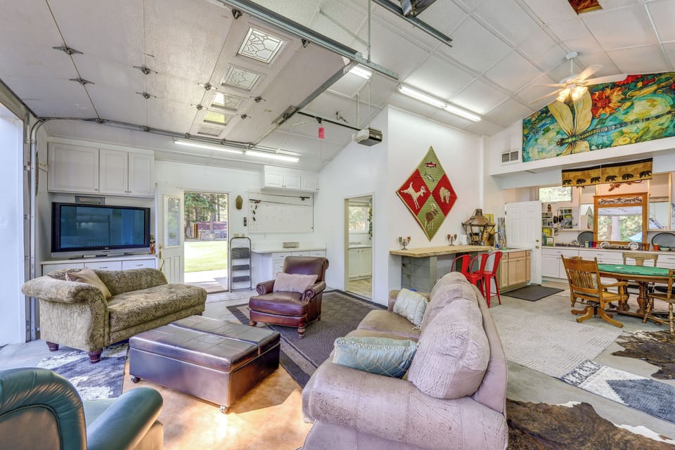 Libby Vacation Rental | Studio | 1.5BA | 3 Steps to Enter | 1,050 Sq Ft