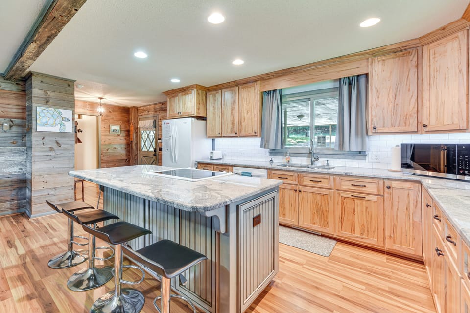 Main Kitchen | Drip Coffee Maker | 1st Floor