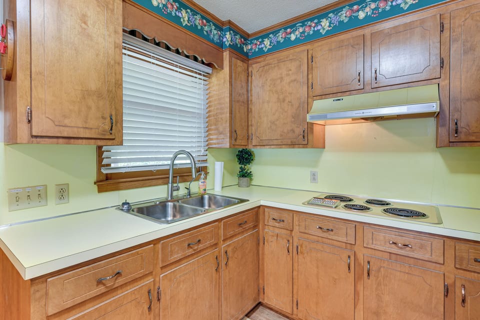 Additional Kitchen | Wall Oven | Refrigerator | 1st Floor