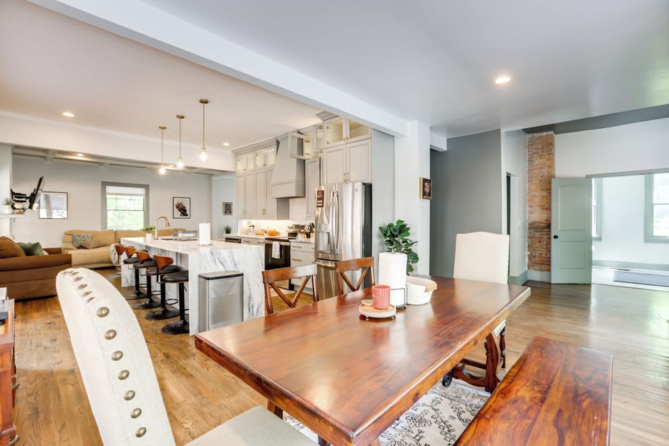 Dining Area | 1st Floor | Dishware/Flatware