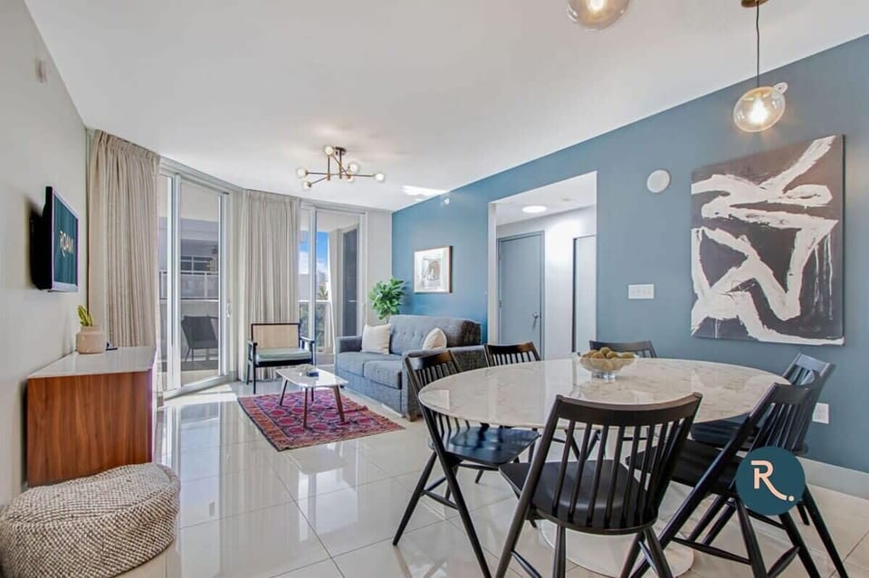 Welcome to Habitat Brickell by Roami!