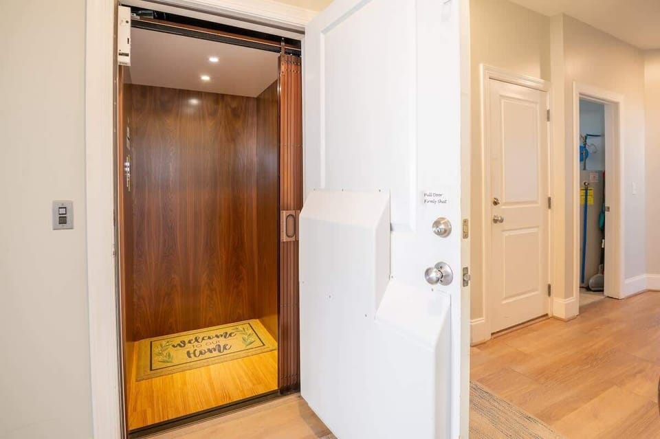 Elevator to all Levels