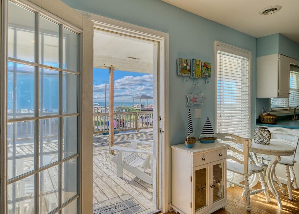 Ocean Side Deck Access