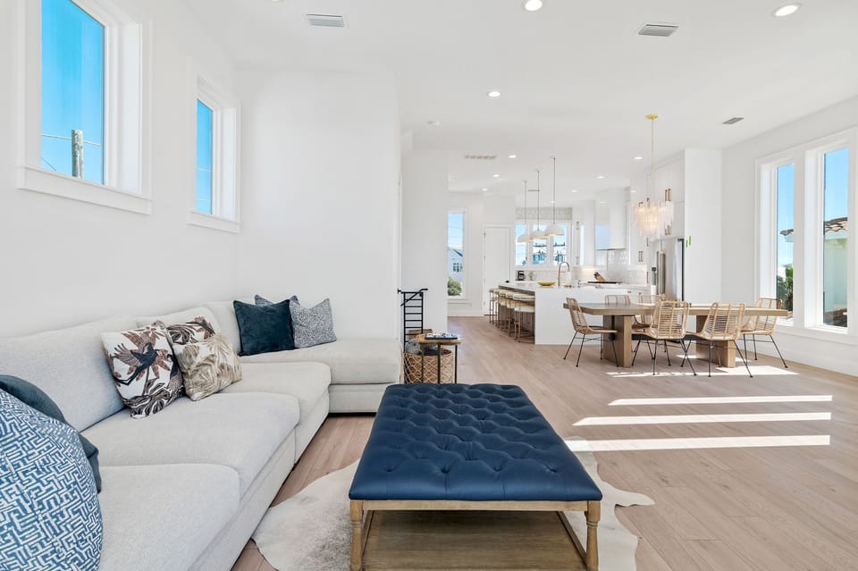 El Cielo - Seacrest - Third Floor - Living/Dining/Kitchen Area