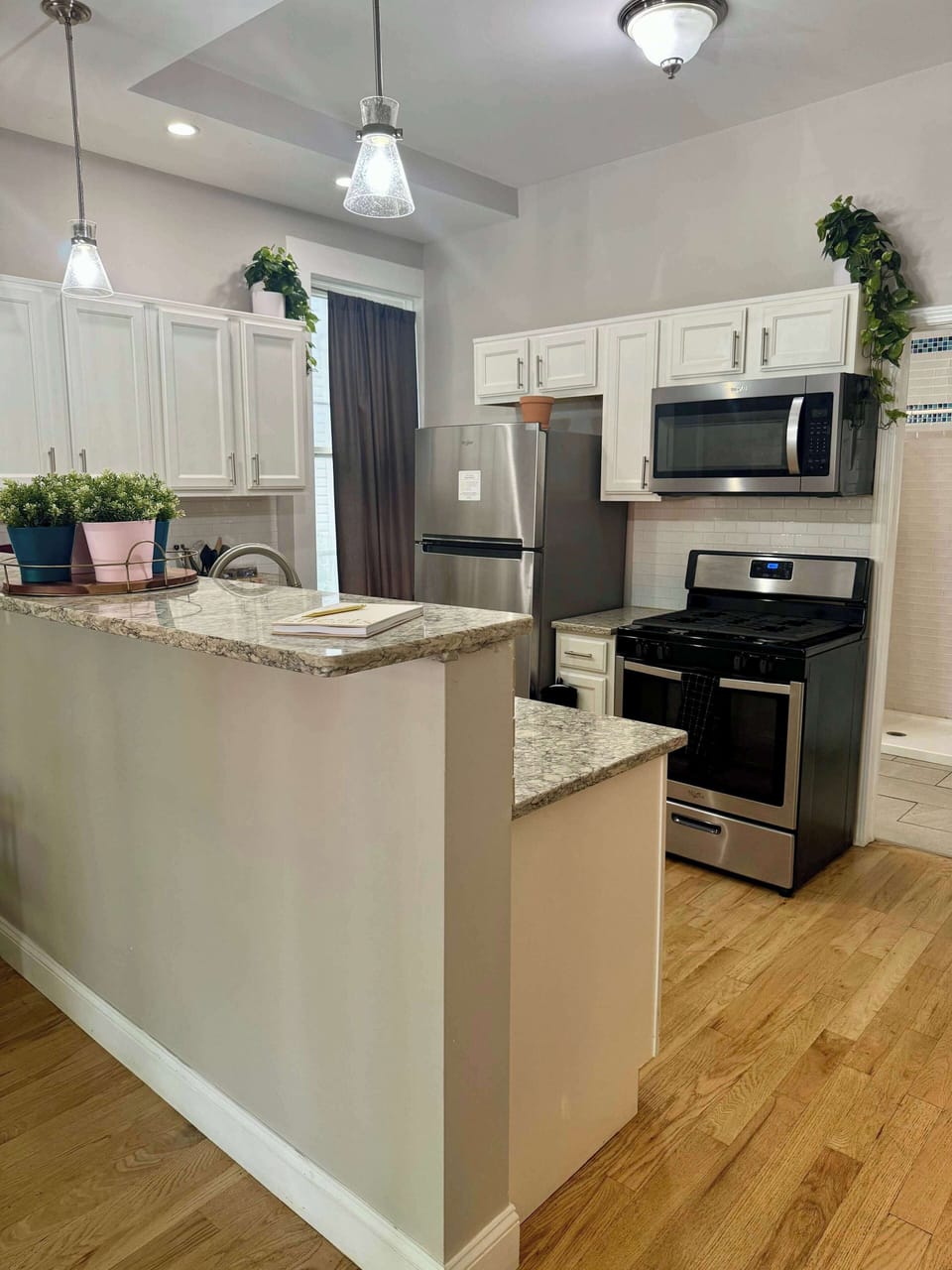 Cook up your favorite meals in this well-equipped kitchen, just minutes away from top Columbus attractions like North Market and Scioto Mile.